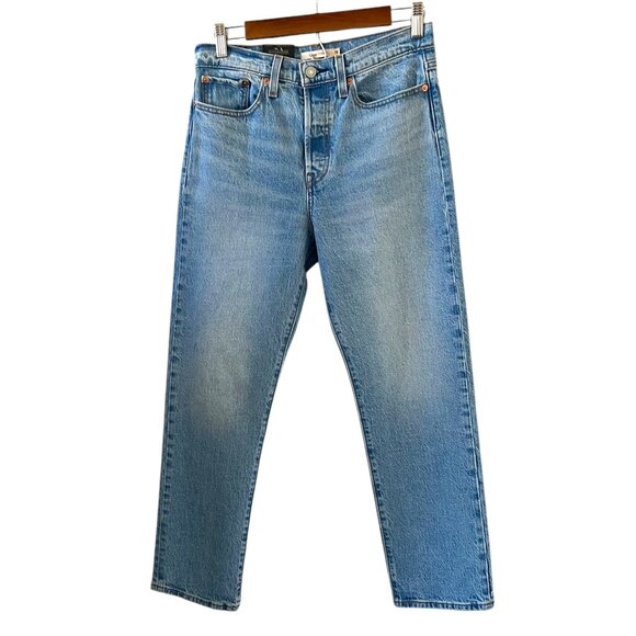 Levi's Premium NEW Wedgie Straight Jeans Size 28